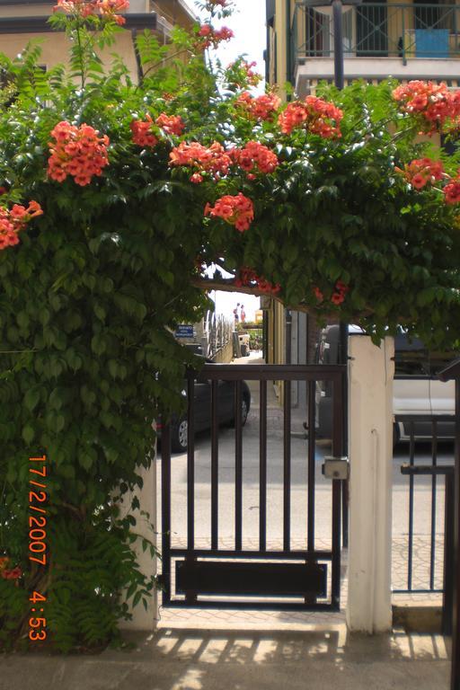 Casa Marietta Apartment Caorle Exterior photo